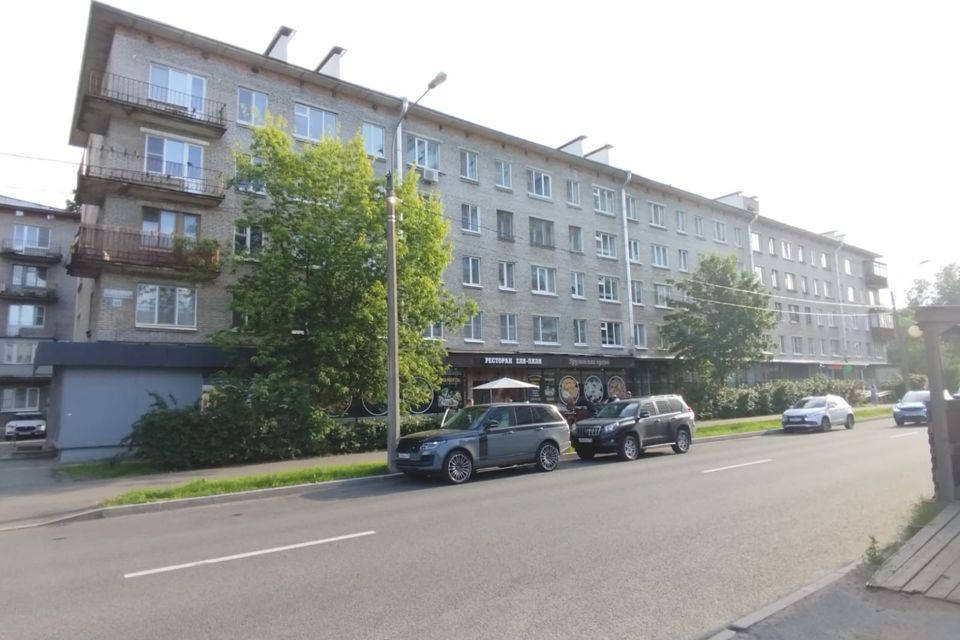Продаётся 3-комнатная квартира, 54.9 м²