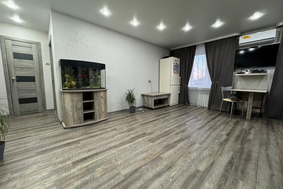 Продаётся 3-комнатная квартира, 56.5 м²