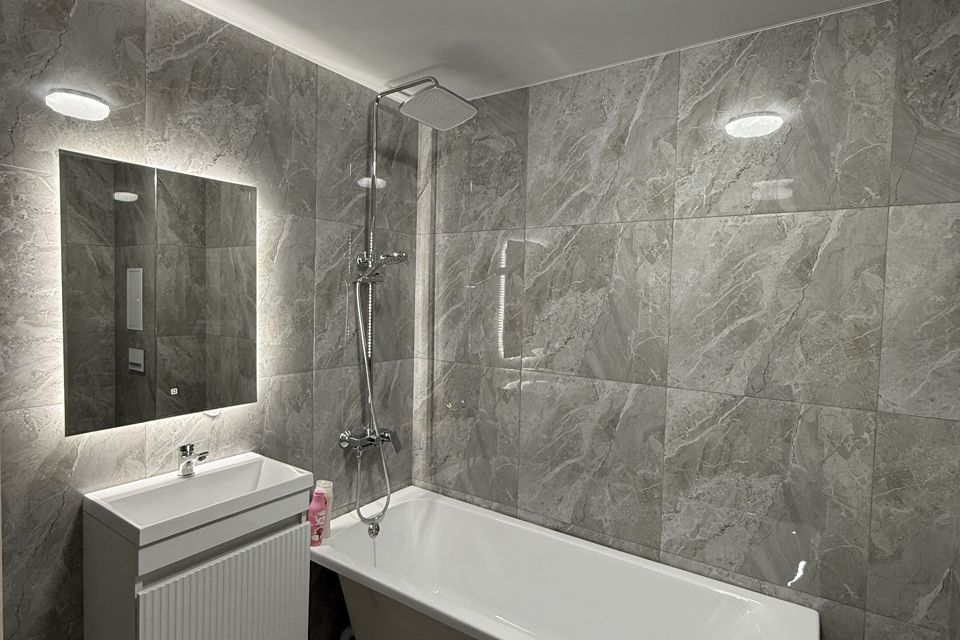 Продаётся 2-комнатная квартира, 56 м²