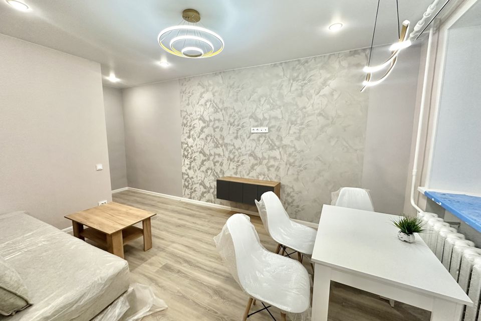 Продаётся 2-комнатная квартира, 43.2 м²