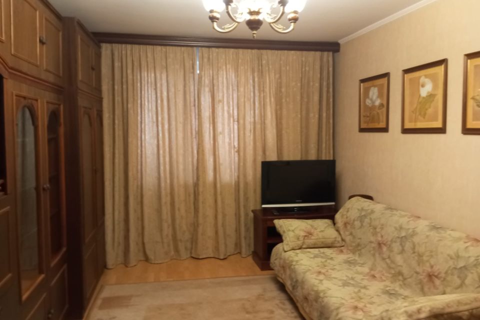 Продаётся 1-комнатная квартира, 38 м²