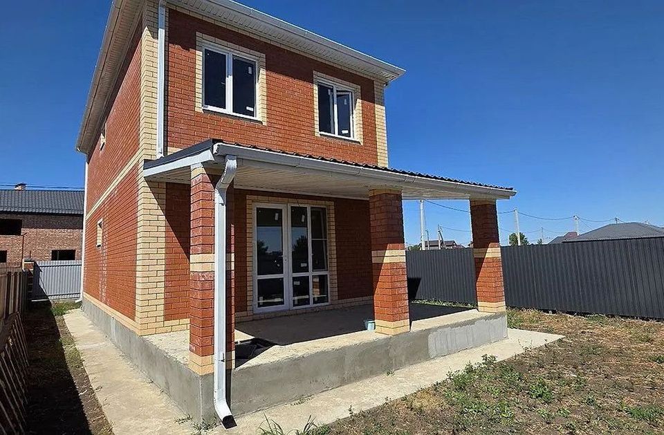 Продаётся 2-этажный дом, 137 м²