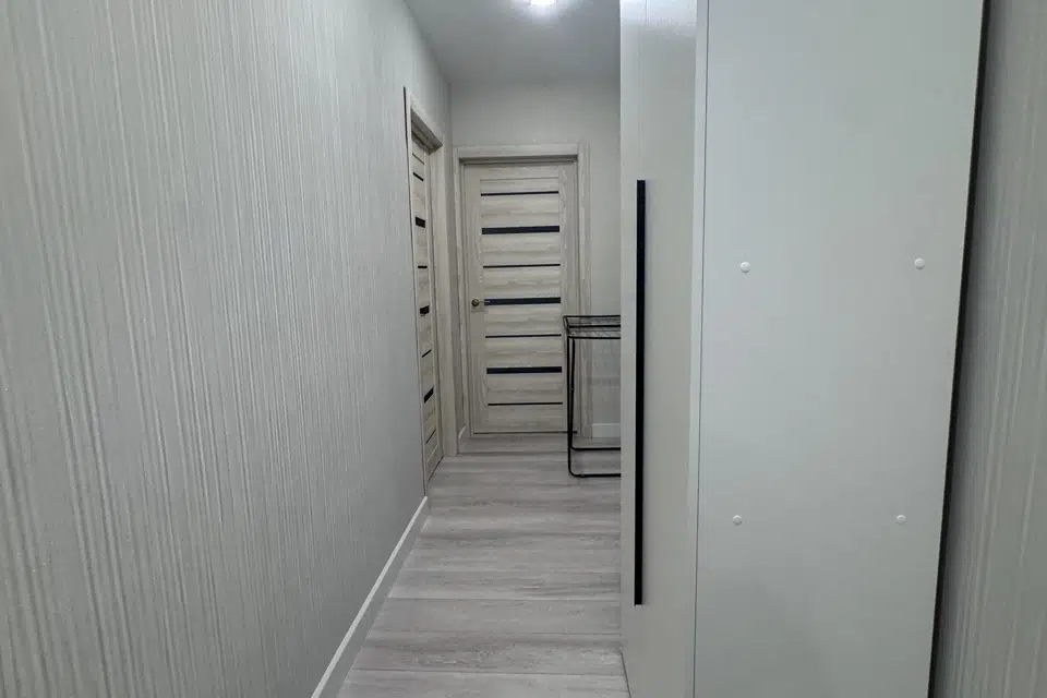Продаётся 4-комнатная квартира, 72.6 м²