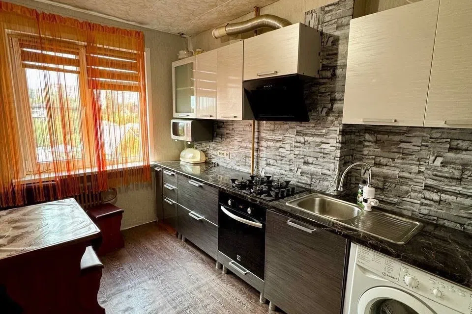 Продаётся 3-комнатная квартира, 60 м²