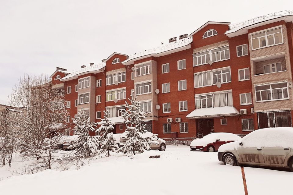 Продаётся 2-комнатная квартира, 80.8 м²