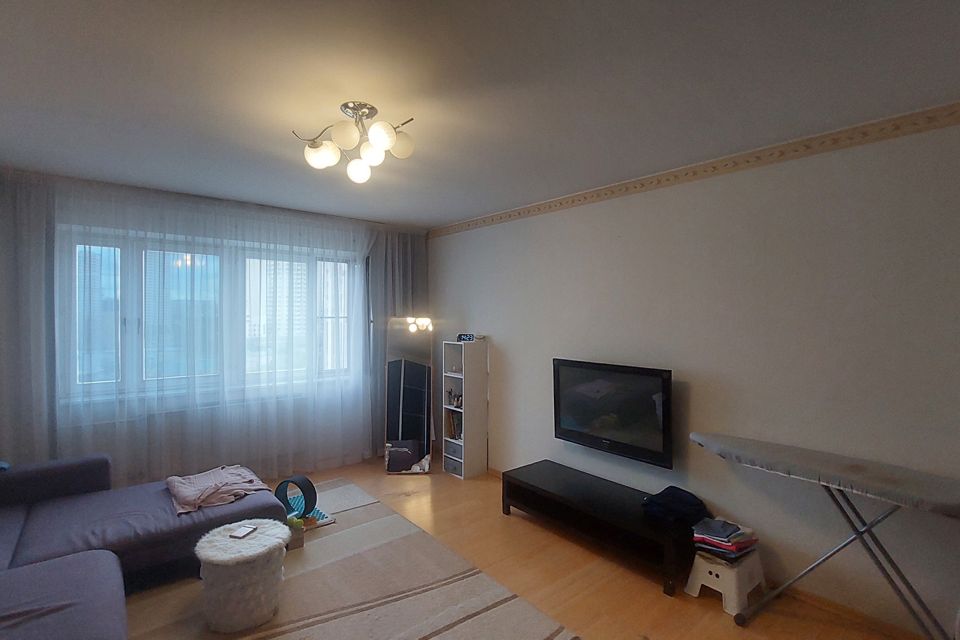 Продаётся 2-комнатная квартира, 90.9 м²
