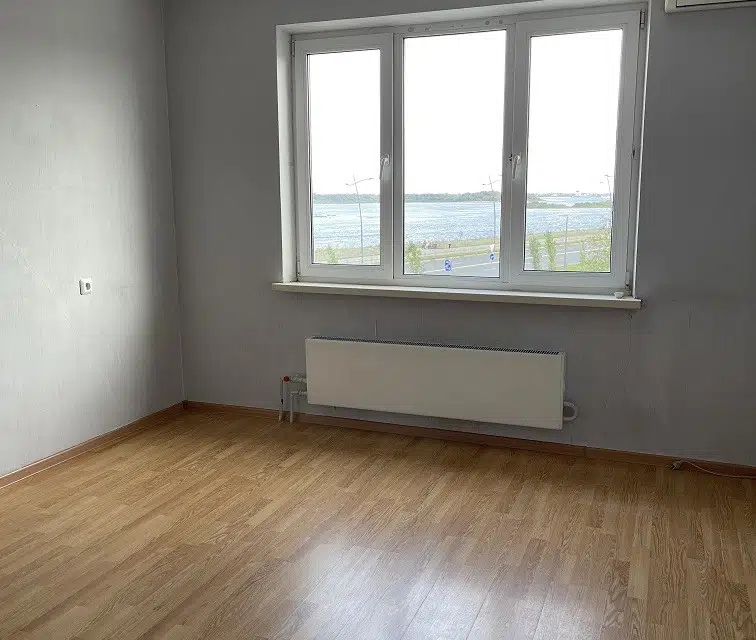 Продаётся 1-комнатная квартира, 42 м²