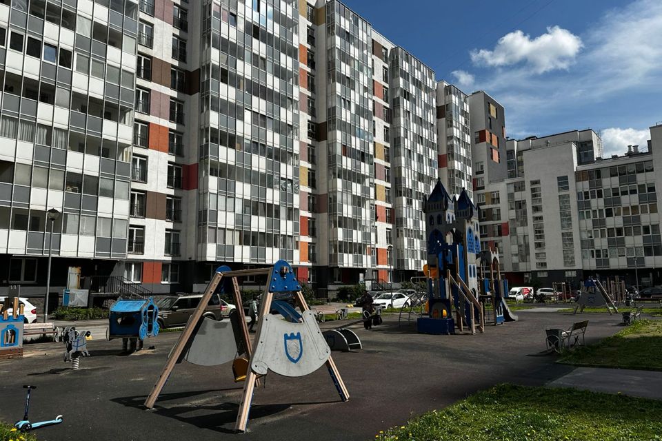 Продаётся 3-комнатная квартира, 79.8 м²