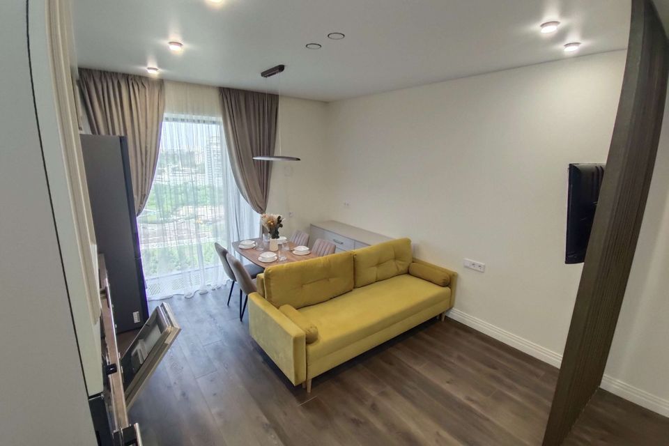 Сдаётся 2-комнатная квартира, 66.2 м²