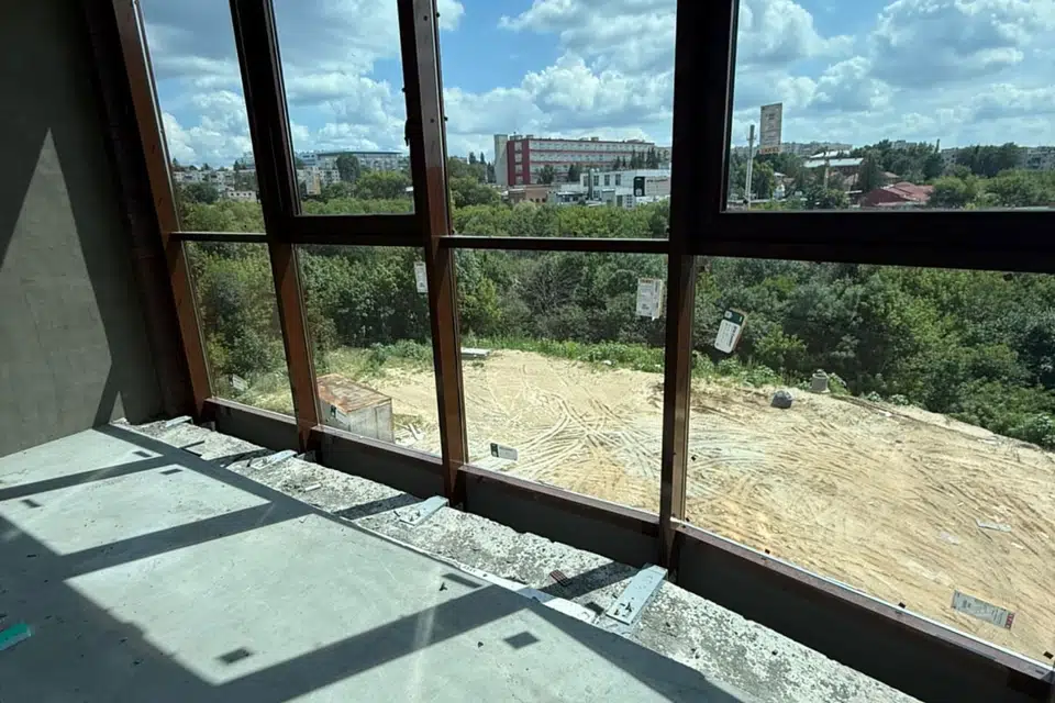 Продаётся 3-комнатная квартира, 129 м²