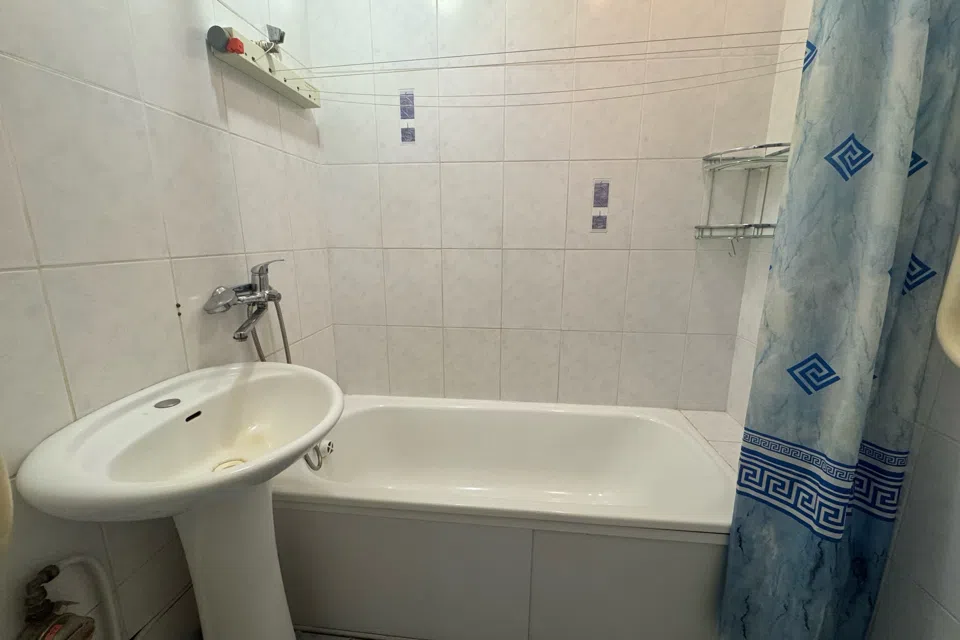 Продаётся 3-комнатная квартира, 68 м²
