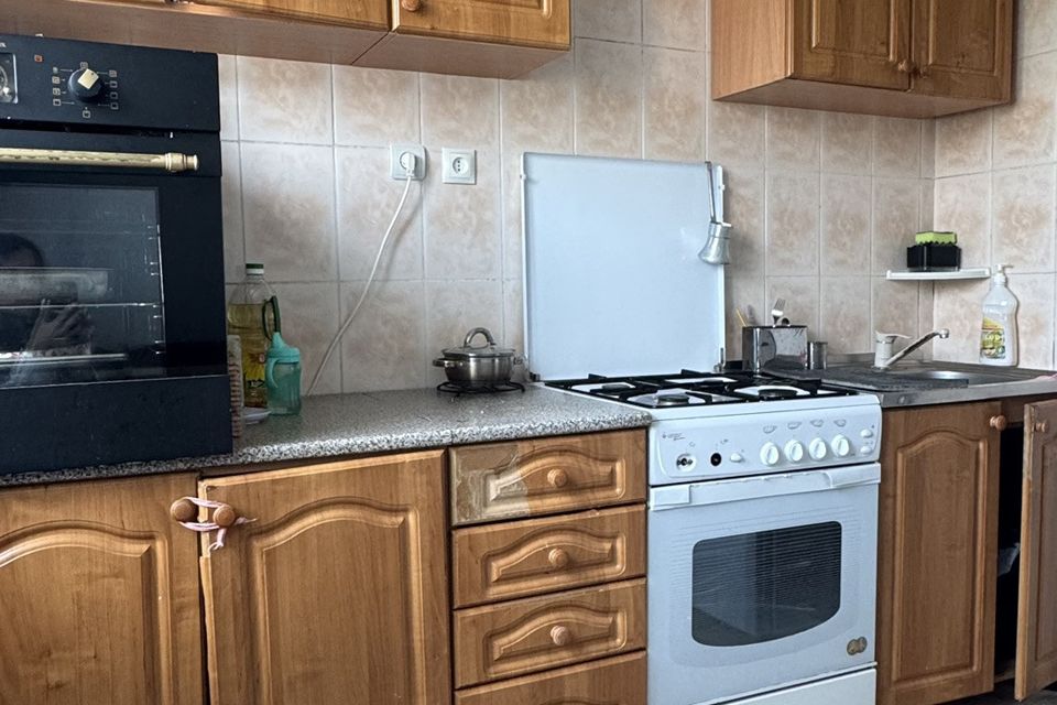 Продаётся 3-комнатная квартира, 63.3 м²