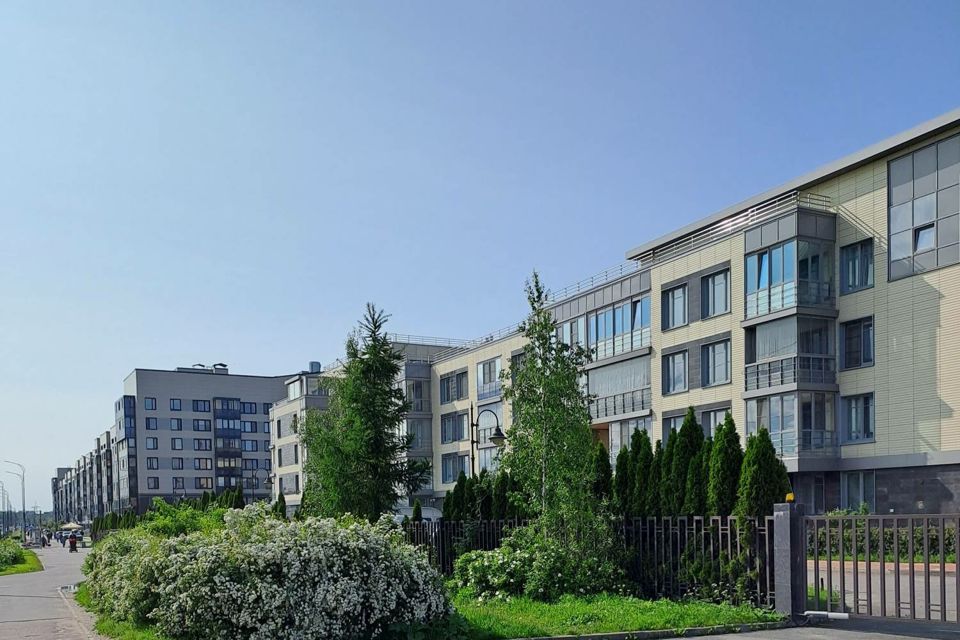 Продаётся 2-комнатная квартира, 73.7 м²