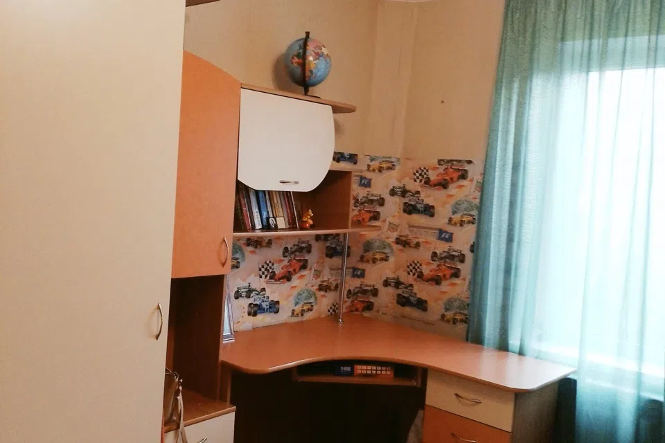 Продаётся 4-комнатная квартира, 84.2 м²