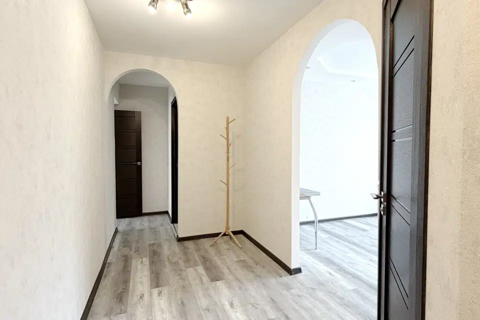 Продаётся 3-комнатная квартира, 57.4 м²