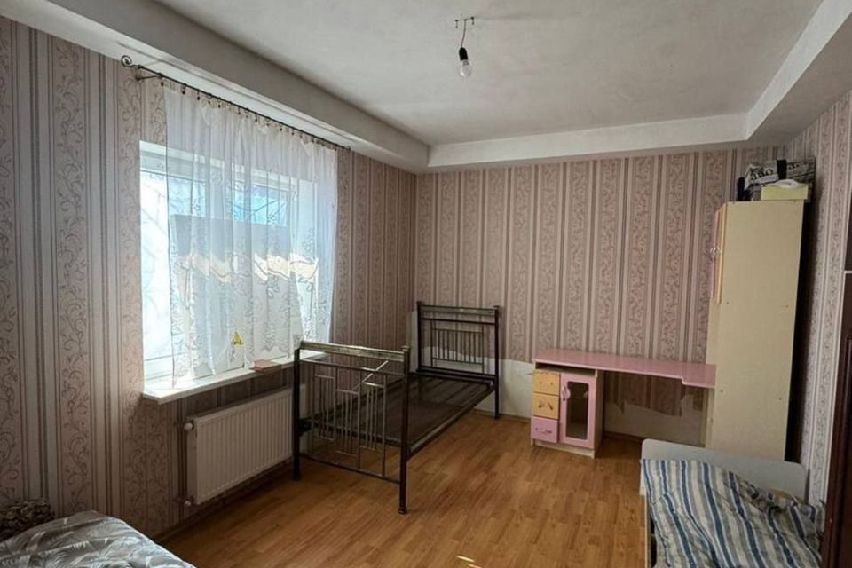 Продаётся 2-этажный дом, 270 м²