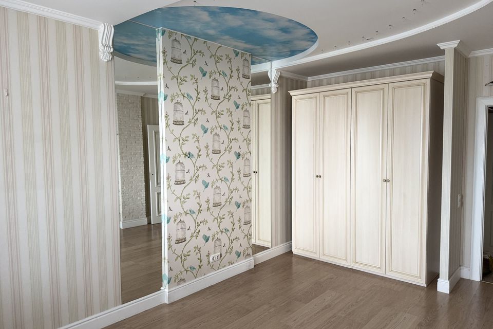 Продаётся 3-комнатная квартира, 124.9 м²