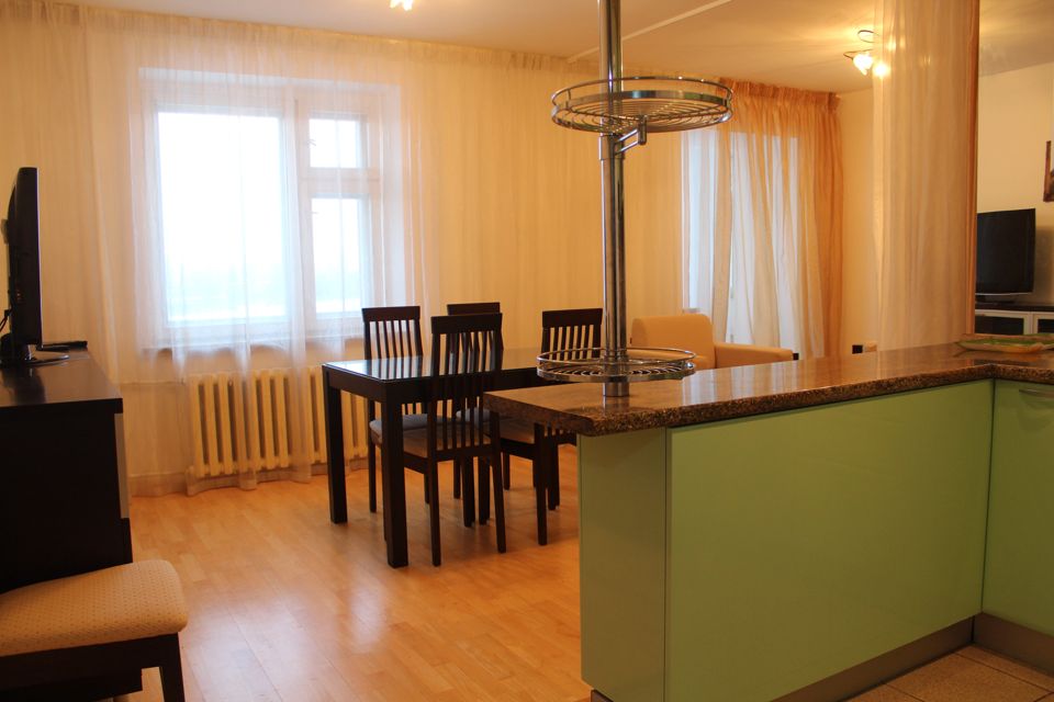 Продаётся 3-комнатная квартира, 70.9 м²