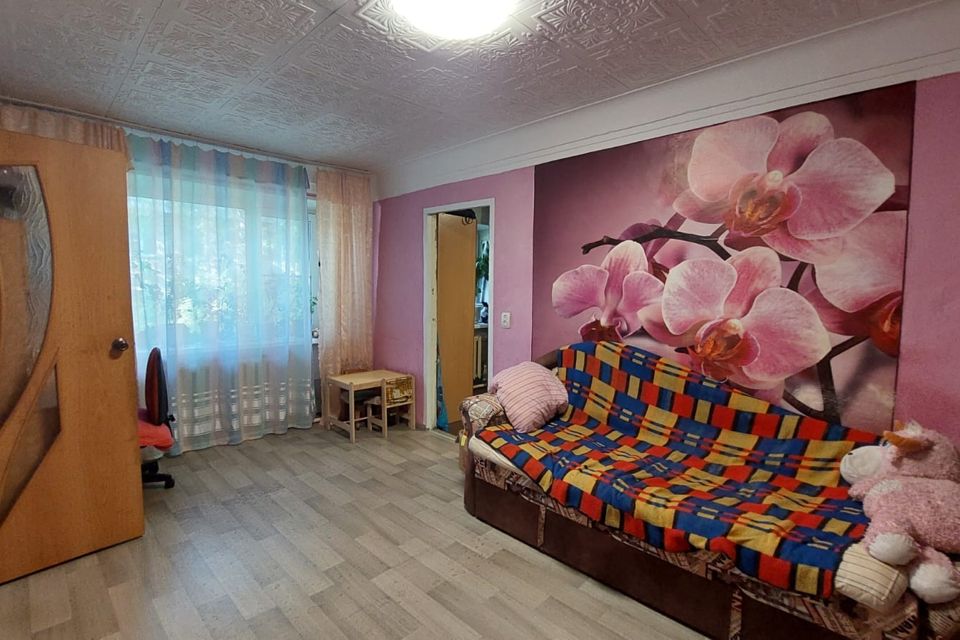Продаётся 3-комнатная квартира, 54.6 м²
