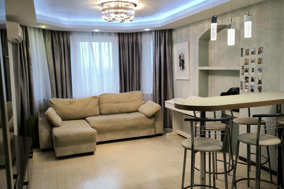 Продаётся 1-комнатная квартира, 49.2 м²