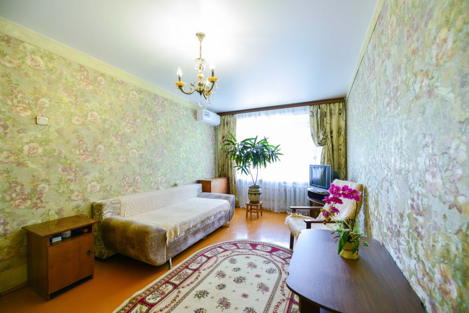 Продаётся 3-комнатная квартира, 61.7 м²