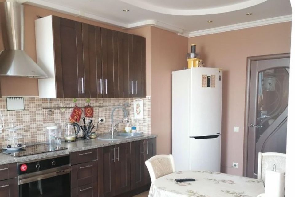 Продаётся 2-комнатная квартира, 85.4 м²