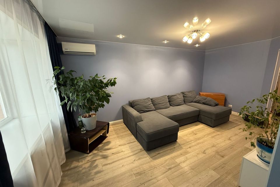 Сдаётся 2-комнатная квартира, 54 м²