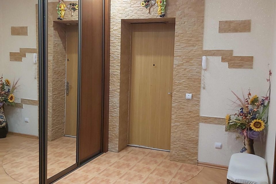 Сдаётся 3-комнатная квартира, 96 м²