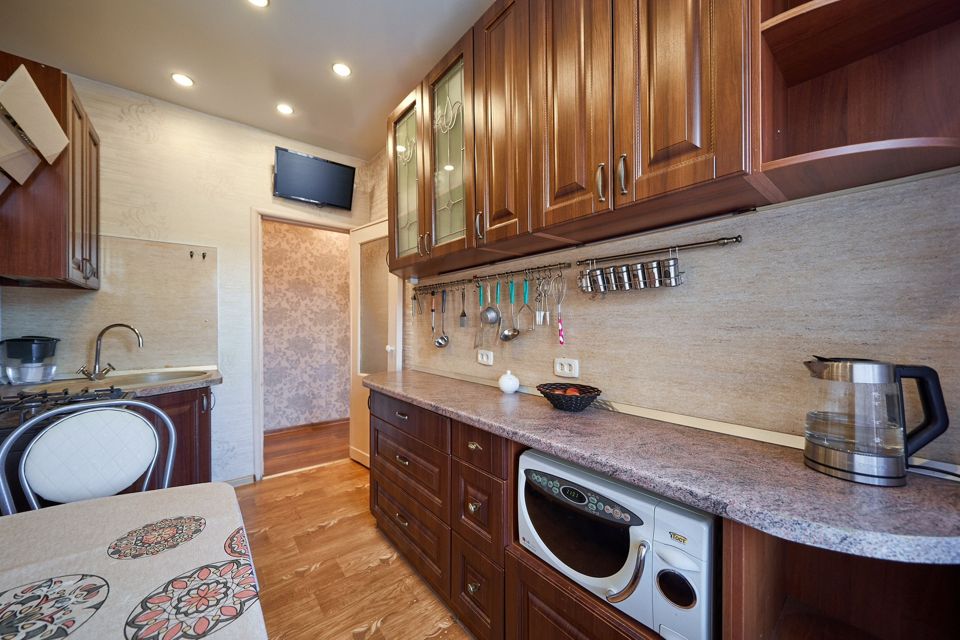 Продаётся 3-комнатная квартира, 55.9 м²