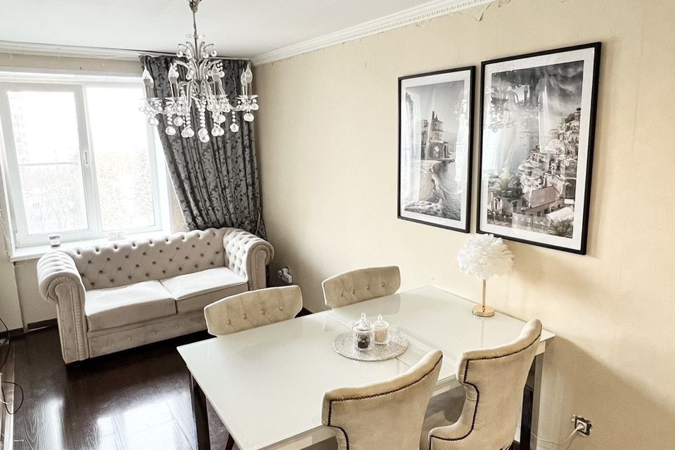 Продаётся 3-комнатная квартира, 56.9 м²