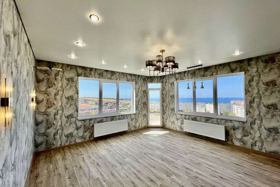 Продаётся 3-комнатная квартира, 135 м²