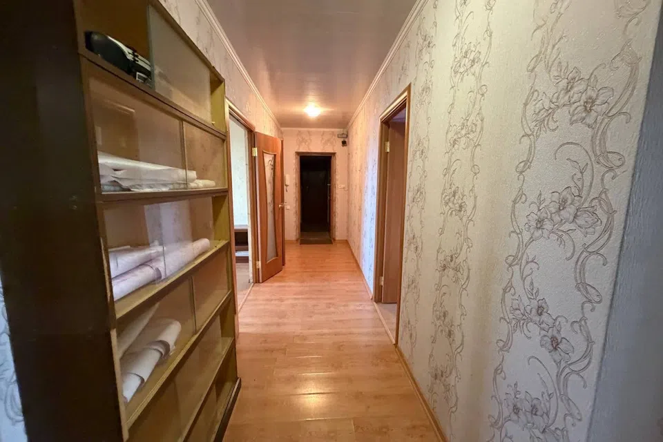 Продаётся 4-комнатная квартира, 77 м²