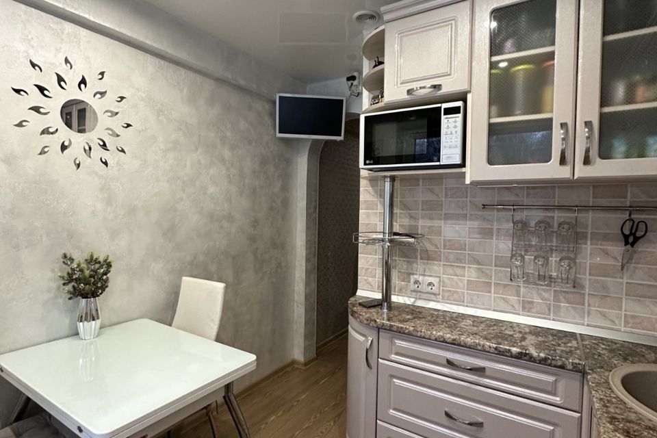 Продаётся 2-комнатная квартира, 42.3 м²