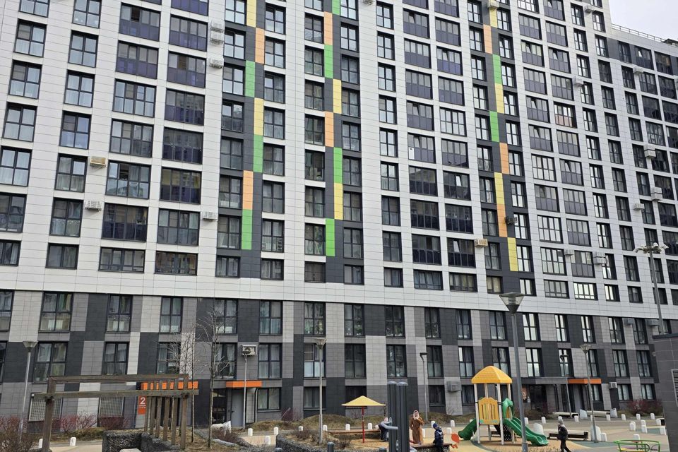 Продаётся 2-комнатная квартира, 70.4 м²