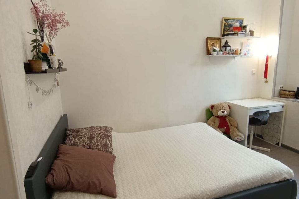Продаётся комната в 5-комн. квартире, 18 м²