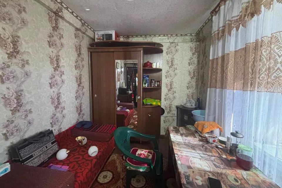 Продаётся 2 комнаты в 4-комн. квартире, 24 м²