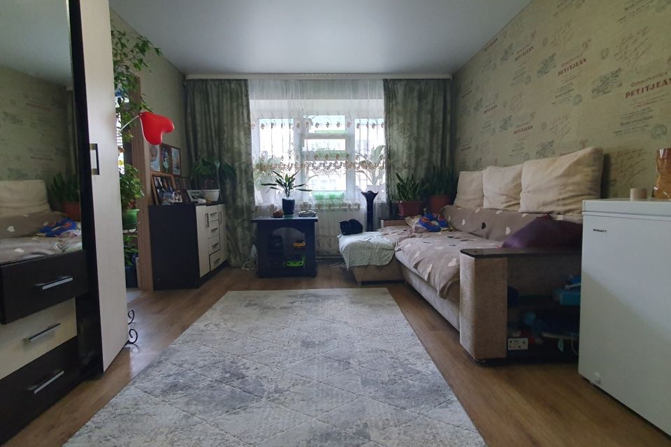 Продаётся 2-комнатная квартира, 49.7 м²