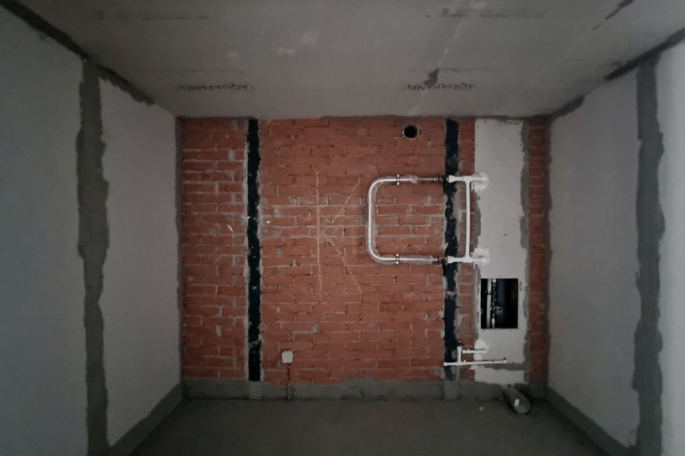 Продаётся 2-комнатная квартира, 97.5 м²