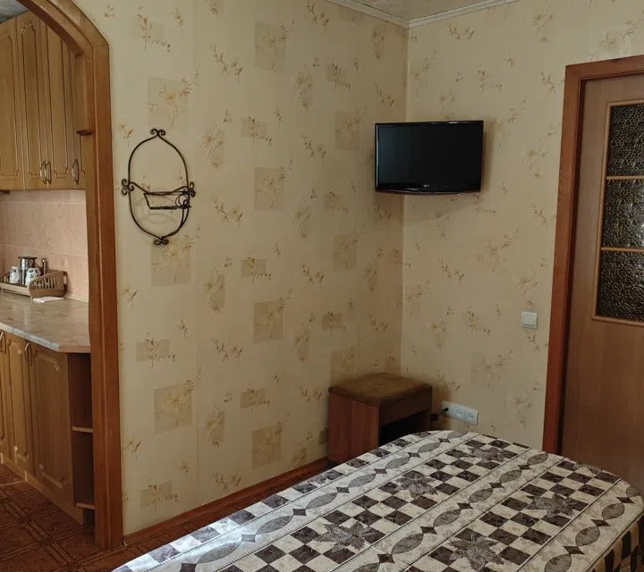Продаётся 4-комнатная квартира, 61 м²