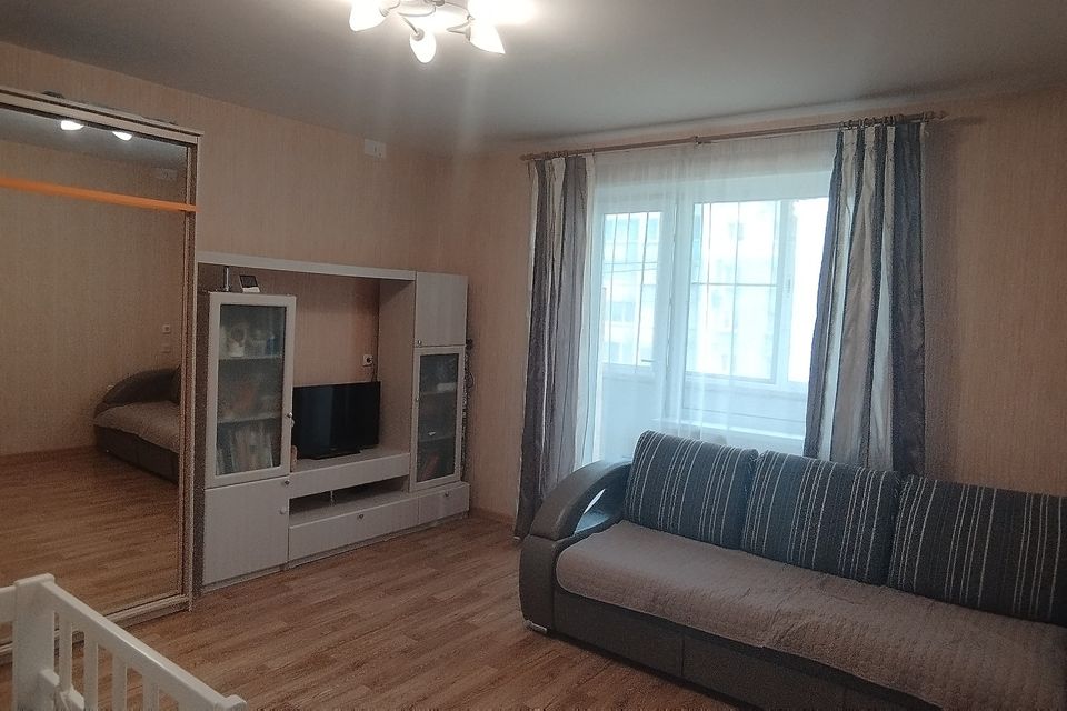 Продаётся 1-комнатная квартира, 37 м²