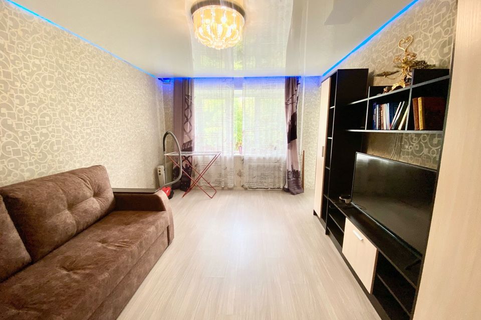 Сдаётся 2-комнатная квартира, 55 м²