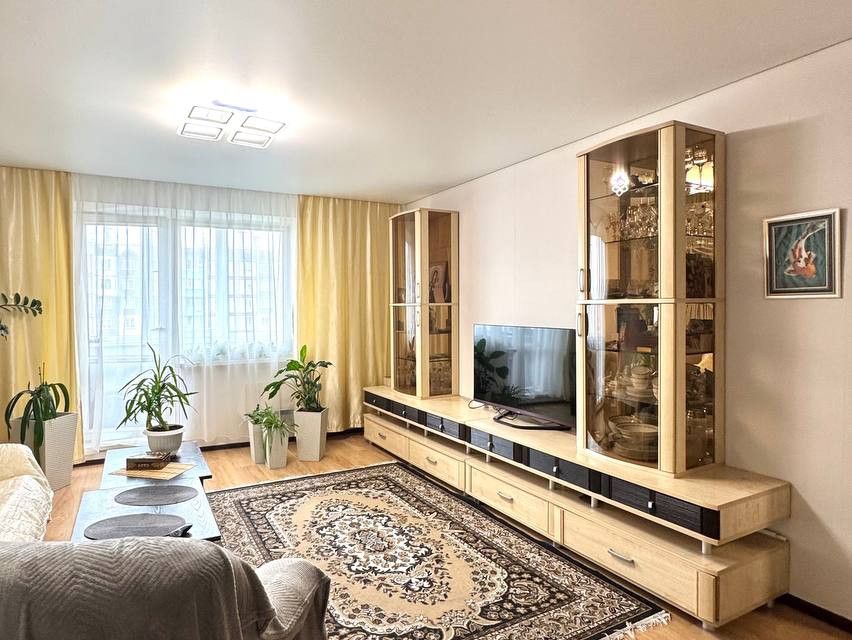 Продаётся 4-комнатная квартира, 80 м²