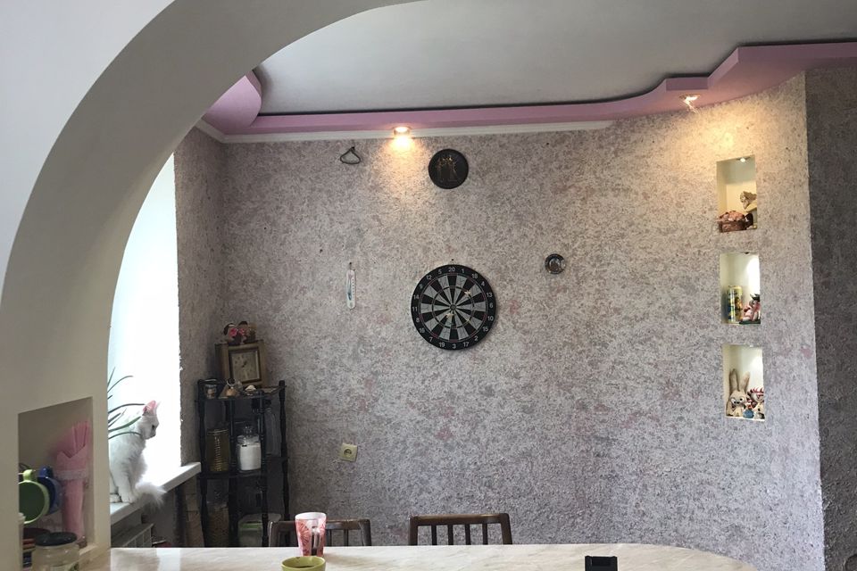 Продаётся 4-комнатная квартира, 74 м²