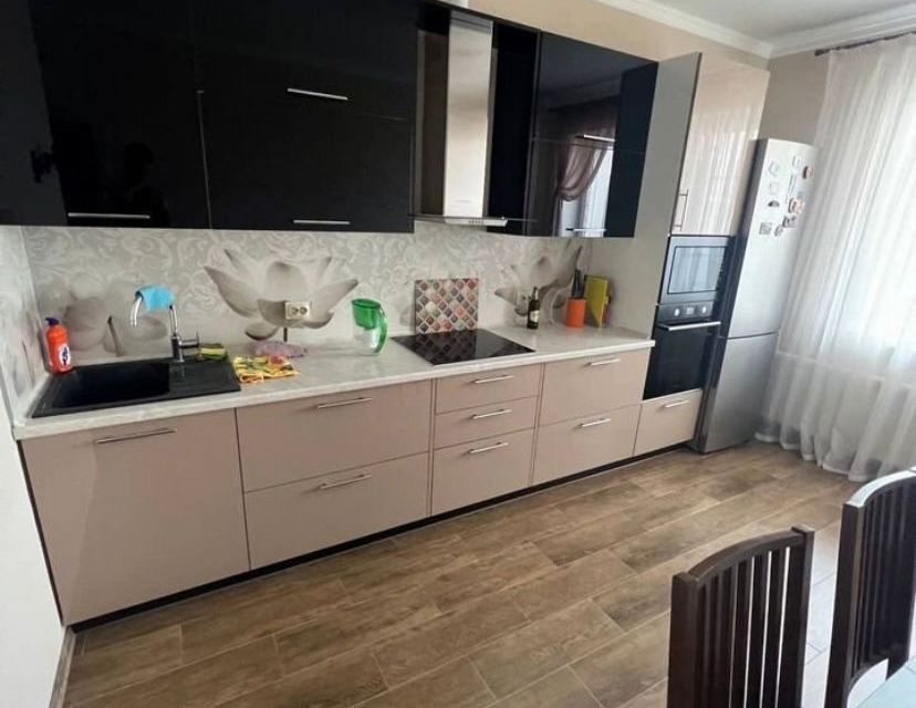 Продаётся 1-комнатная квартира, 42.6 м²