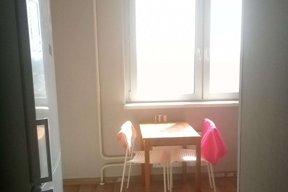 Продаётся 1-комнатная квартира, 37.8 м²