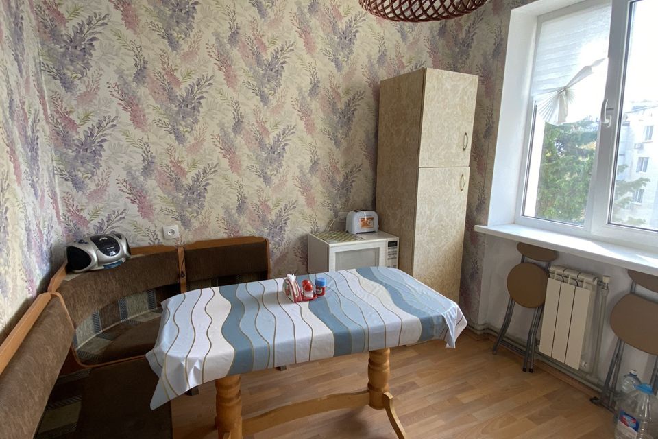 Продаётся 3-комнатная квартира, 69.9 м²