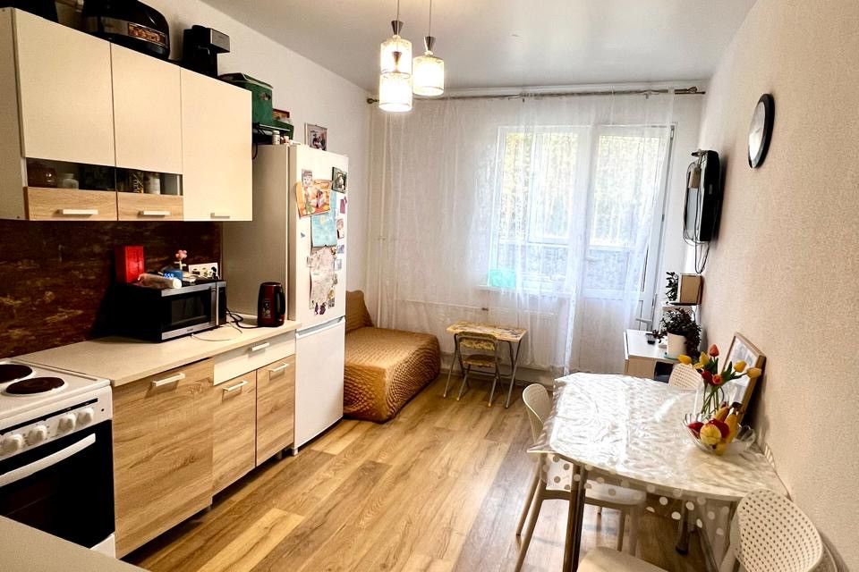 Продаётся 2-комнатная квартира, 56.5 м²