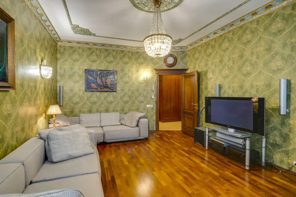 Продаётся 4-комнатная квартира, 104.7 м²