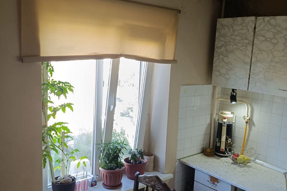 Продаётся 3-комнатная квартира, 61.4 м²