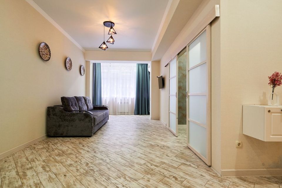 Продаётся 1-комнатная квартира, 36.7 м²